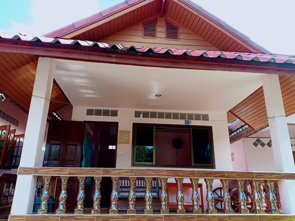 Silver Beach Bungalow Haad Yao Exterior foto